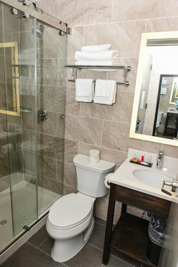 Days Inn By Wyndham Bronx Nyc New York Eksteriør bilde