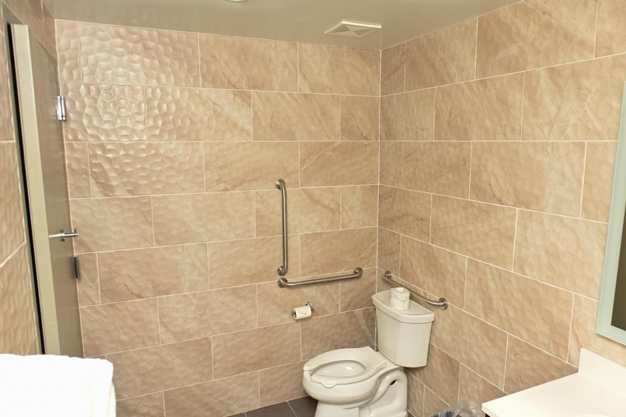 Days Inn By Wyndham Bronx Nyc New York Eksteriør bilde