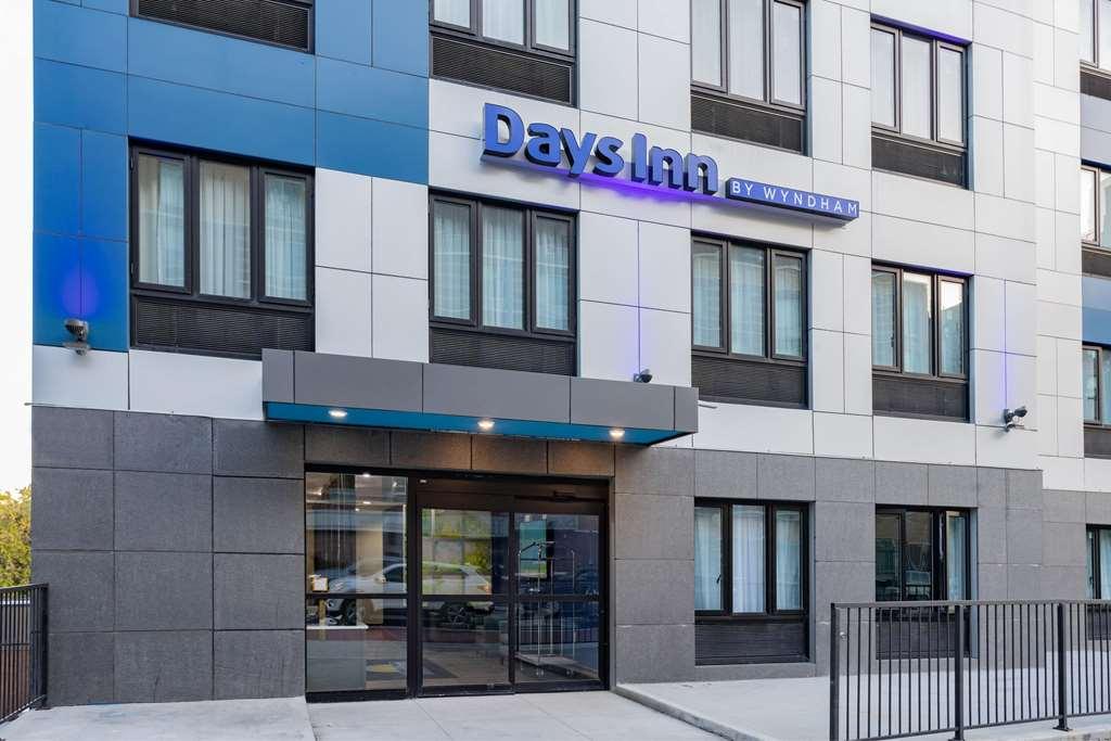 Days Inn By Wyndham Bronx Nyc New York Eksteriør bilde